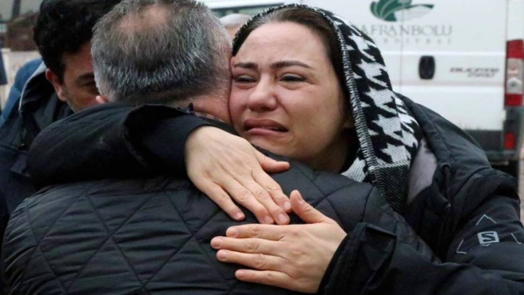 Hamiliyken herkes tarafından linç edilmişti... Ezgi Sertel'in en acı günü! Aldığı haberle yıkıldı 4